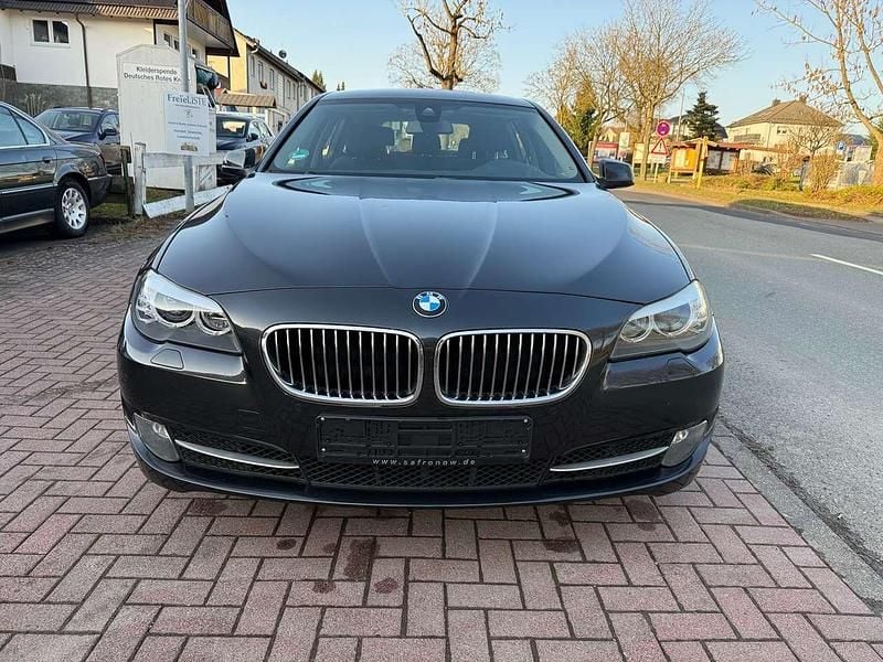 Gebraucht BMW 520 184 PS (135 kW) 2012 Sophistograu Kombi