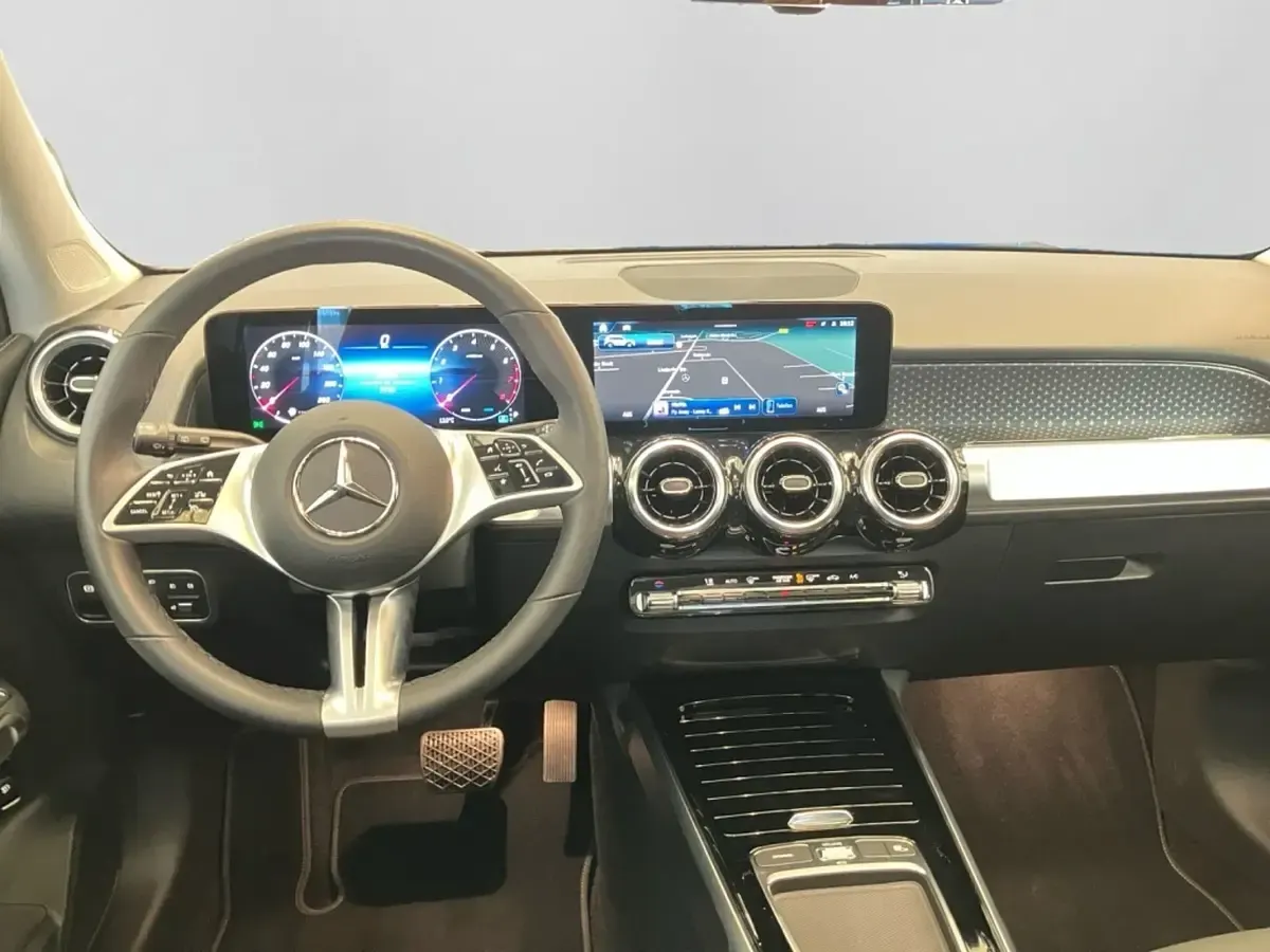 Gebraucht Mercedes GLB250 Progressive 165 PS (121 kW) 2025 Silber SUV