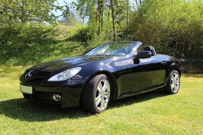 Gebraucht Mercedes SLK350 305 PS (224 kW) 2010 Schwarz Cabrio