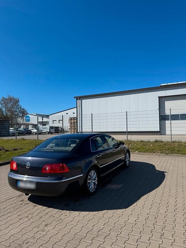 Gebraucht VW Phaeton Edition 224 PS (164 kW) 2005 Violet Limousine