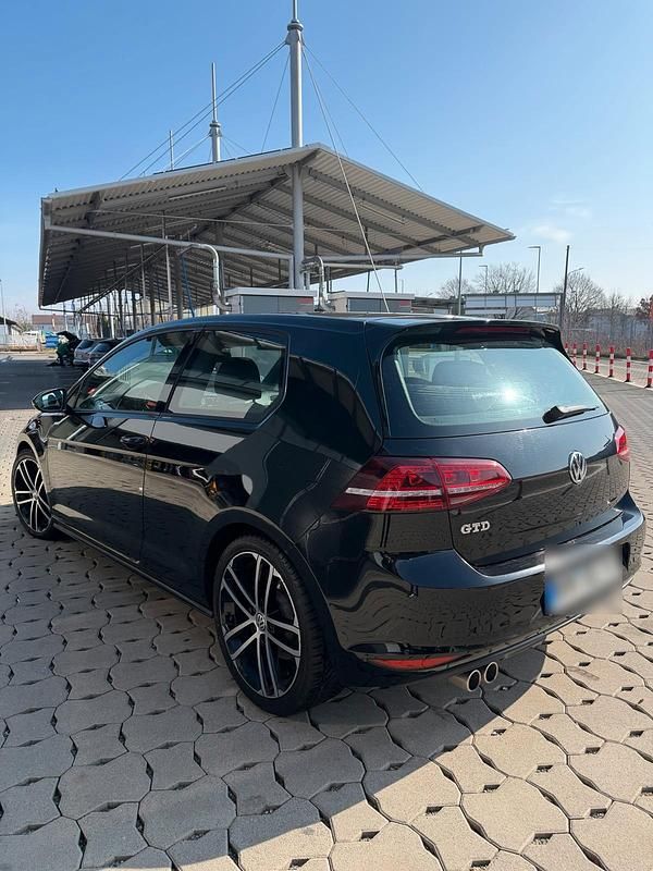 Gebraucht VW Golf GTD 182 PS (133 kW) 2015 Schwarz Coupé
