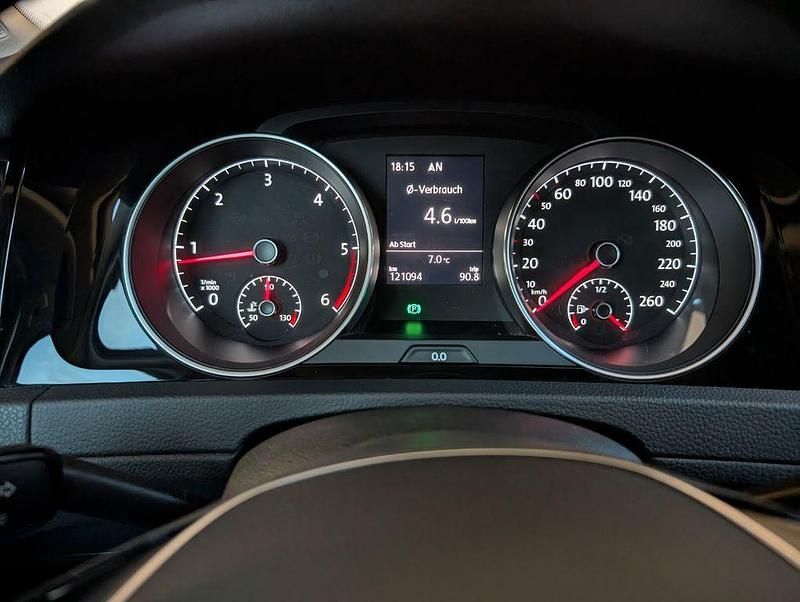 Gebraucht VW Golf VII Join 150 PS (110 kW) 2018 Schwarz Kombi