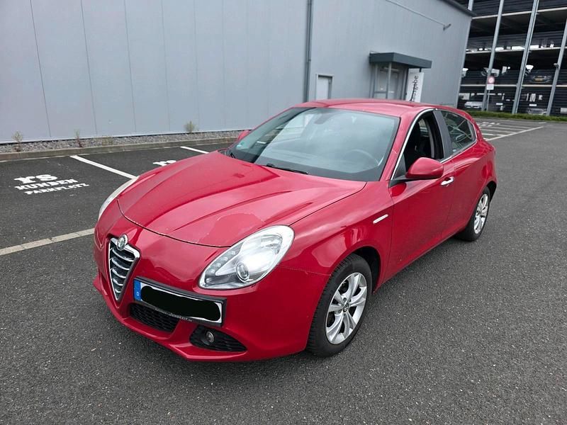 Rot Gebraucht 2012 Alfa Romeo Giulietta Kleinwagen | 3.450 € (Superpreis) - Bild 1/4