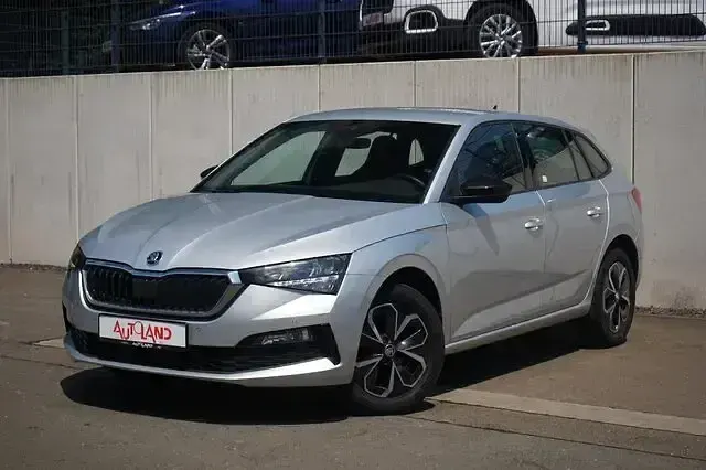 Gebraucht Skoda Scala 116 PS (85 kW) 2019 Silber Kleinwagen