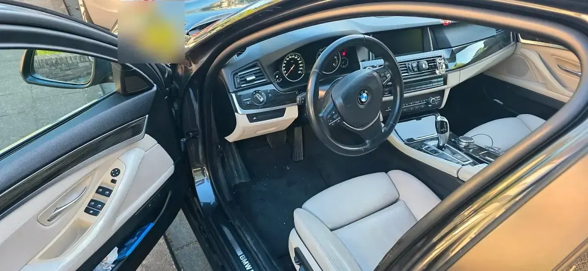Second-hand BMW 525 218 CP (160 kW) 2015 Andere farben Break