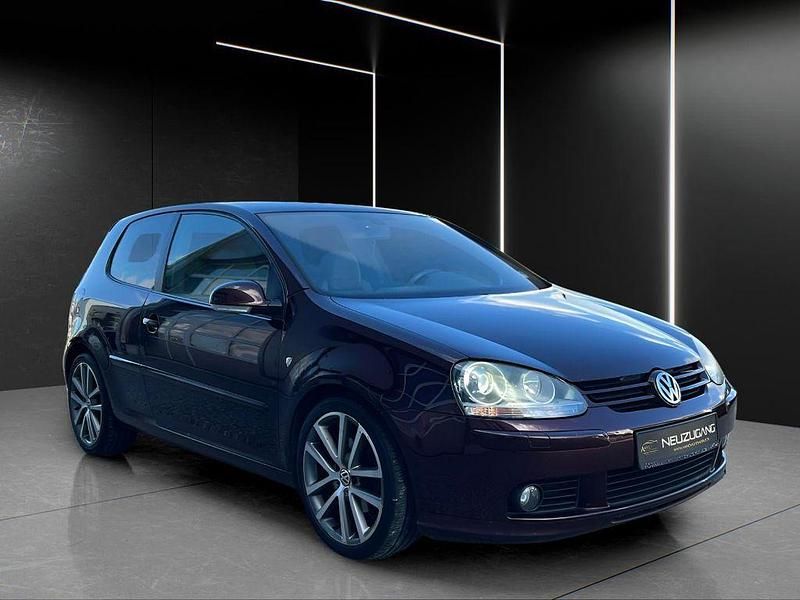 Braun Gebraucht 2005 VW Golf V Individual Limousine | 7.800 € - Bild 1/4