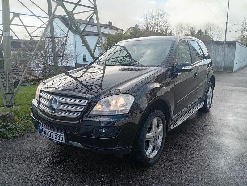 Gebraucht Mercedes ML280 190 PS (139 kW) 2008 Schwarz SUV