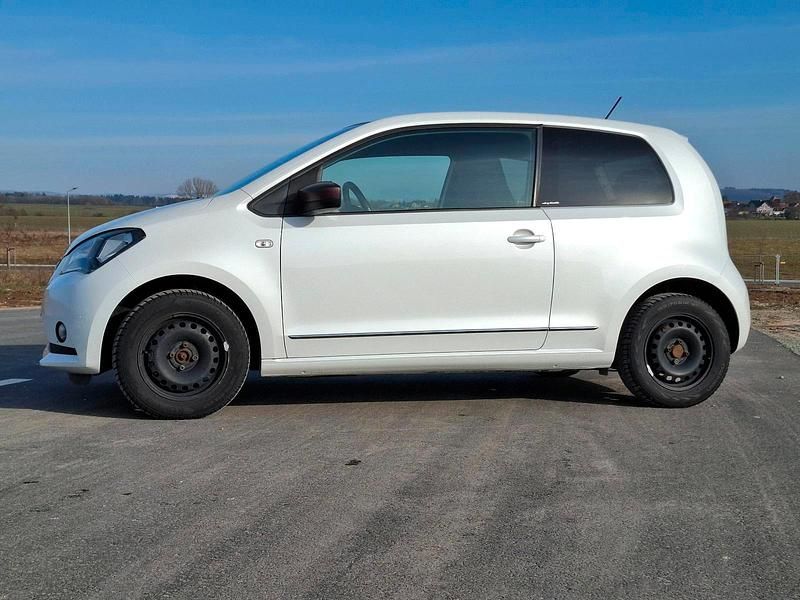 Gebraucht Seat Mii Chic 75 PS (55 kW) 2015 Weiß Kleinwagen