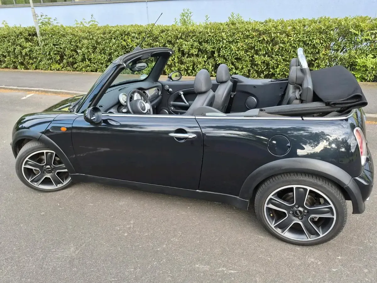 Gebraucht Mini Cooper Cabriolet 116 PS (85 kW) 2008 Schwarz Cabrio