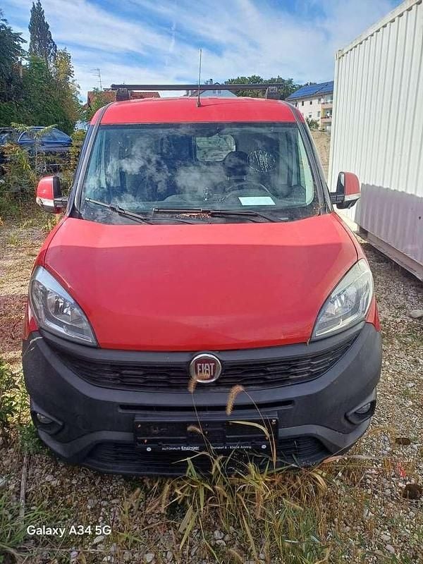 Weiß Gebraucht 2015 Fiat Doblò Van / Kleinbus | 4.500 € (Fairer Preis) - Bild 1/4