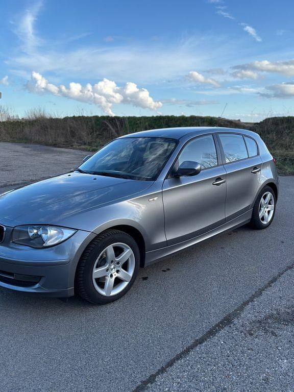 Gebraucht BMW 116 Sport Line 122 PS (89 kW) 2010 Grau Kleinwagen