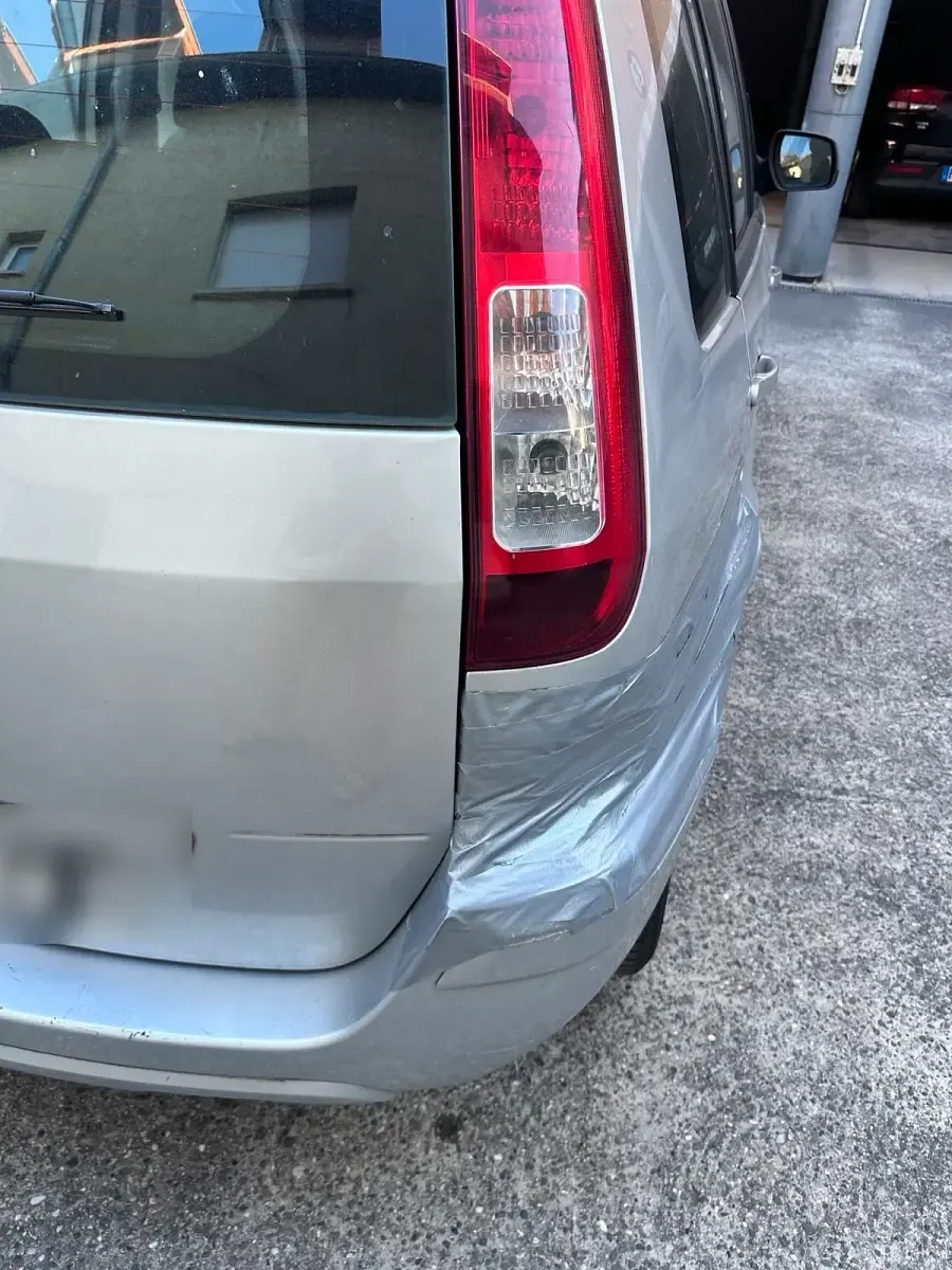 Gebraucht Ford Fusion 80 PS (58 kW) 2011 Grau Kleinwagen