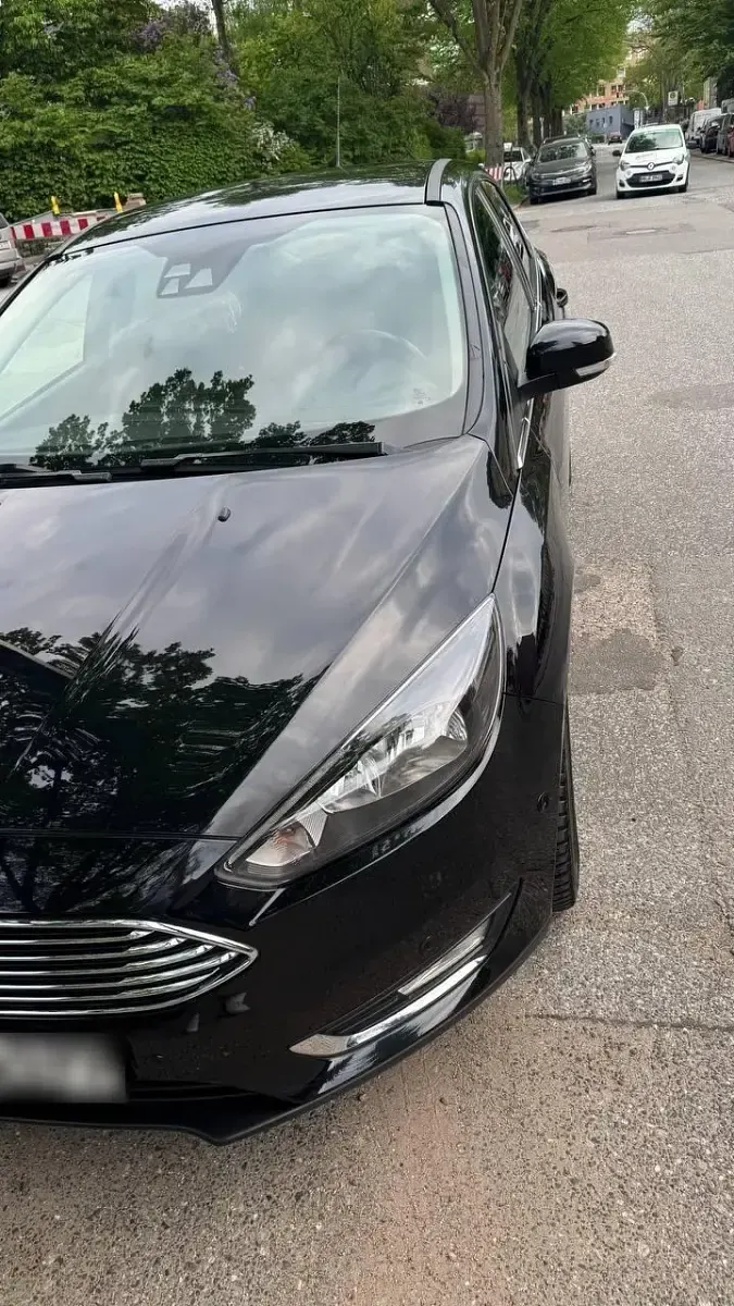 Gebraucht Ford Focus 150 PS (110 kW) 2015 Schwarz Kleinwagen