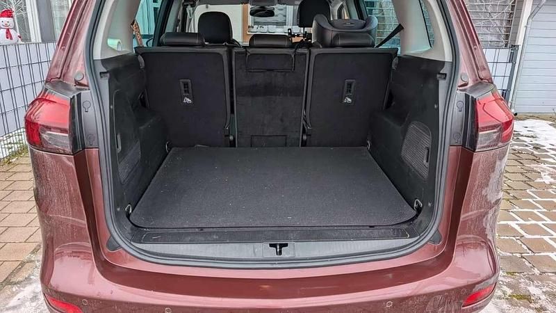 Violett Gebraucht 2017 Opel Zafira Innovation Van / Kleinbus | 10.500 € (Superpreis) - Bild 1/4