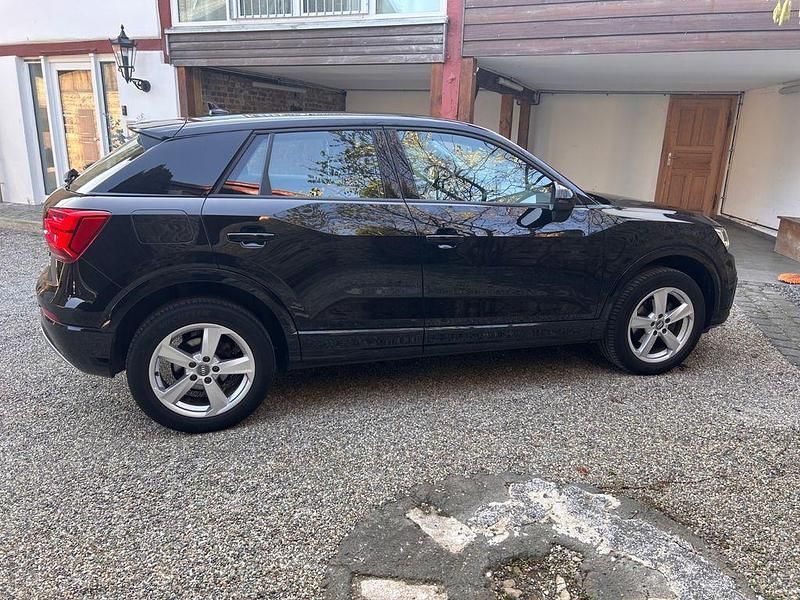 Gebraucht Audi Q2 Advanced 150 PS (110 kW) 2020 Schwarz SUV