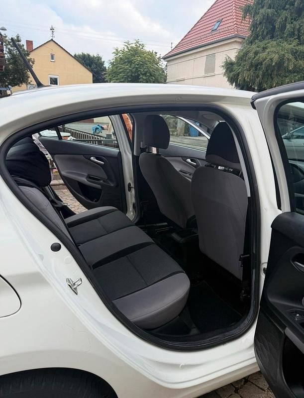 Gebraucht Fiat Tipo 95 PS (69 kW) 2019 Weiß Limousine