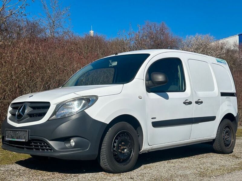 Weiß Gebraucht 2013 Mercedes Citan 108 Kleinwagen | 4.165 € (Fairer Preis) - Bild 1/4