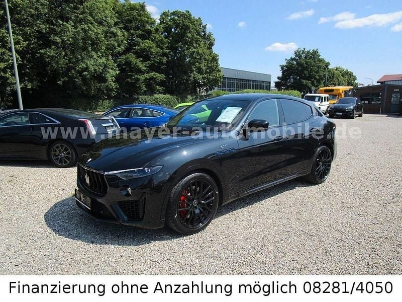 Schwarz (metallic) Gebraucht 2022 Maserati Levante GT SUV | 54.999 € (Superpreis) - Bild 1/4