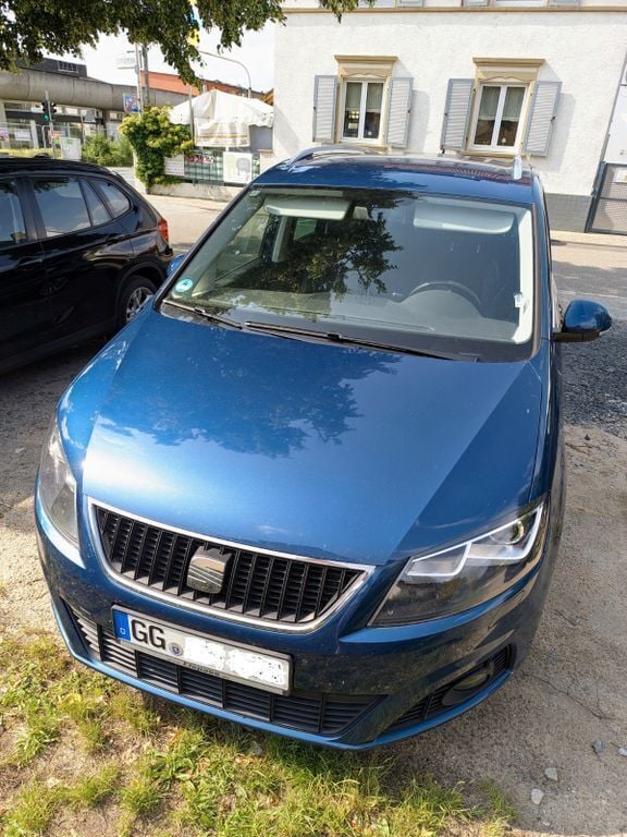 Blau Gebraucht 2014 Seat Alhambra Sport Van / Kleinbus | 16.500 € (Etwas zu teuer) - Bild 1/4