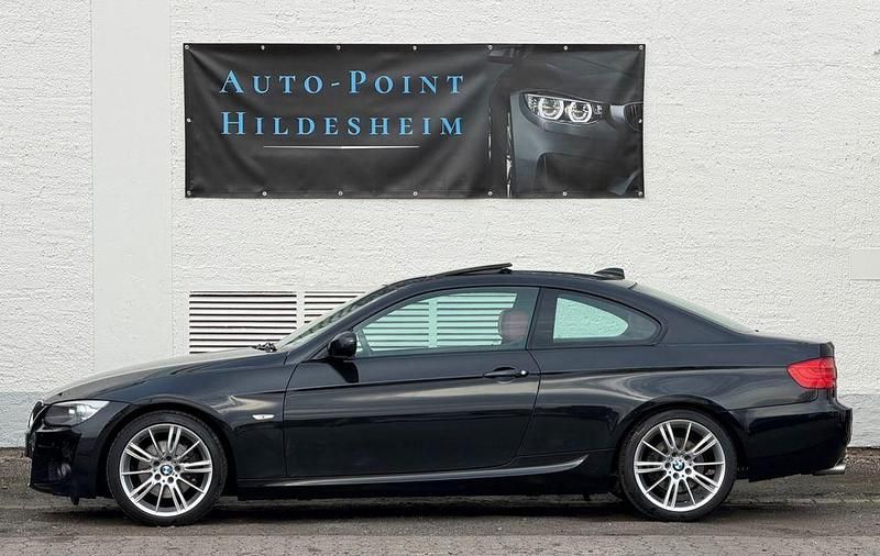 Gebraucht BMW 320 M Sport 184 PS (135 kW) 2011 Schwarz Coupé