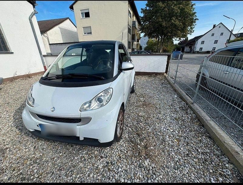 Weiß Gebraucht 2011 Smart ForTwo Coupé Pure Coupé | 2.899 € (Guter Preis) - Bild 1/4