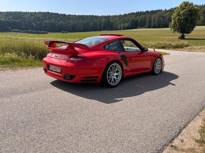 Rot Gebraucht 2006 Porsche 997 Coupé | 115.000 € - Bild 1/4