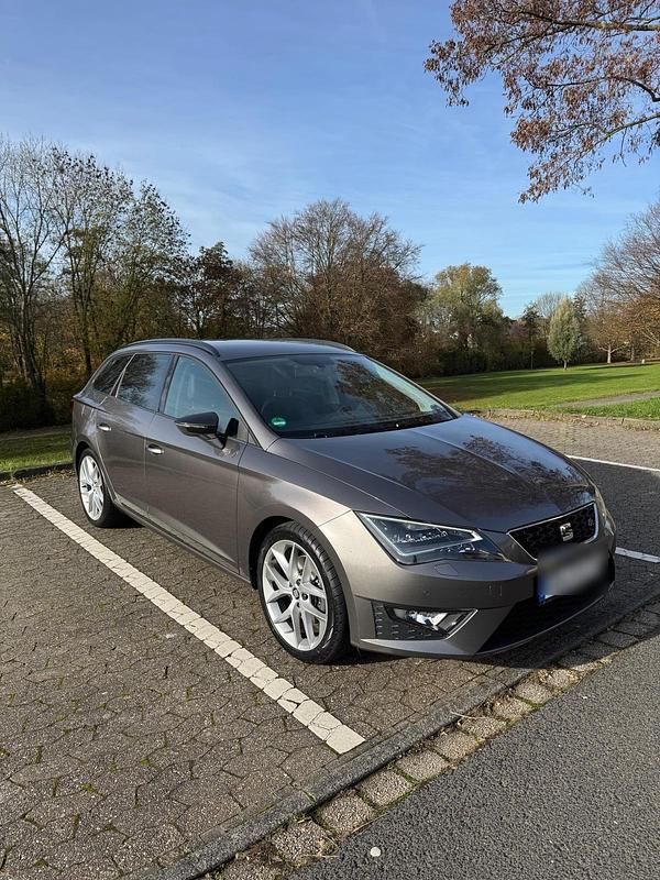 Gebraucht Seat Leon FR-Line 180 PS (132 kW) 2016 Grau Kombi