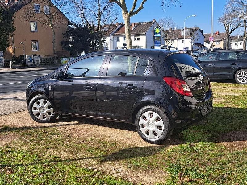 Gebraucht Opel Corsa Edition 87 PS (63 kW) 2010 Schwarz Kleinwagen