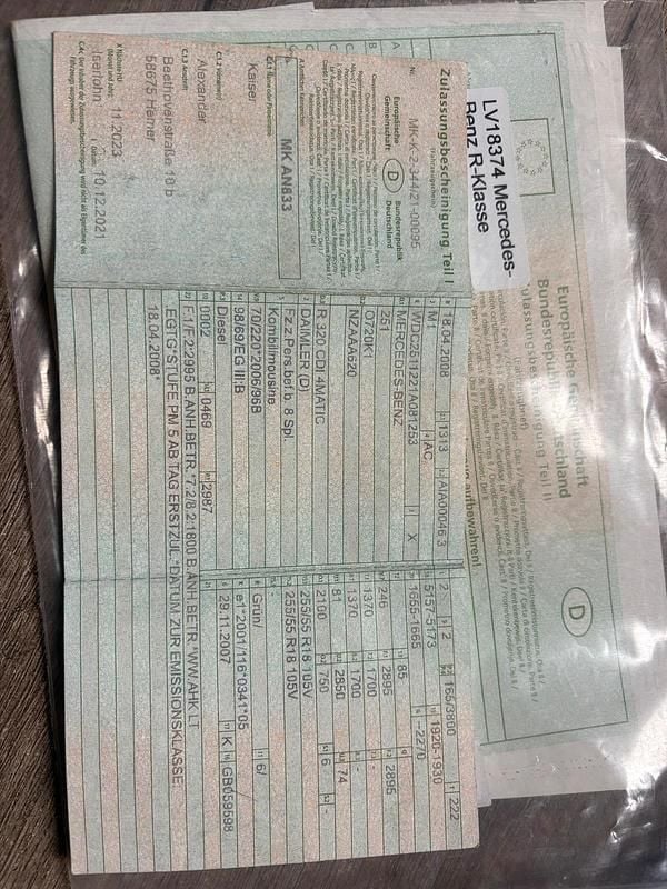 Grün Gebraucht 2008 Mercedes R320 Van / Kleinbus | 6.500 € (Etwas zu teuer) - Bild 1/4