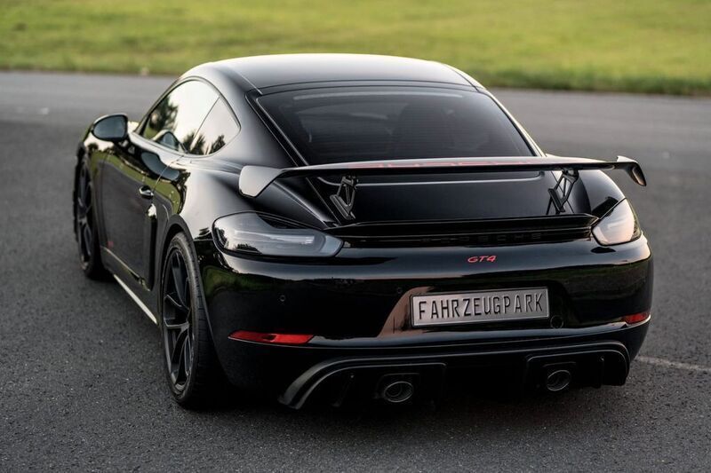 Schwarz Gebraucht 2020 Porsche 718 Cayman GT4 Chrono Coupé | 99.879 € (Guter Preis) - Bild 1/4