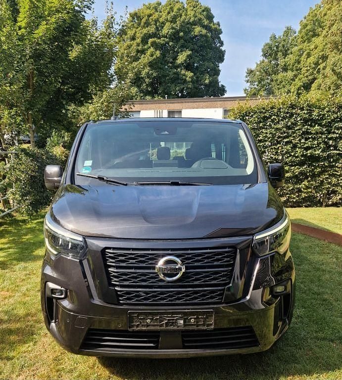 Schwarz Gebraucht 2023 Nissan Primastar Van / Kleinbus | 35.900 € (Guter Preis) - Bild 1/4