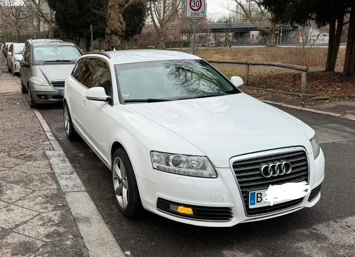 Gebraucht Audi A6 231 PS (169 kW) 2011 Blau Kombi