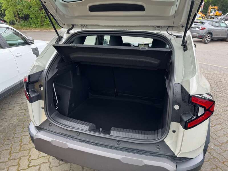 Gebraucht Dacia Duster Expression 131 PS (96 kW) 2024 Sandsteinbeige SUV