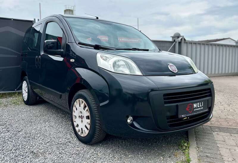 Colore esterno tenore schwarz Gebraucht 2011 Fiat Qubo Dynamic Van / Kleinbus | 4.399 € (Fairer Preis) - Bild 1/4