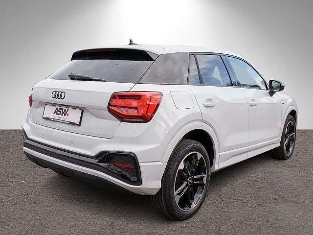 Gebraucht Audi Q2 S-Line 150 PS (110 kW) 2024 Gletscherweiß metallic SUV