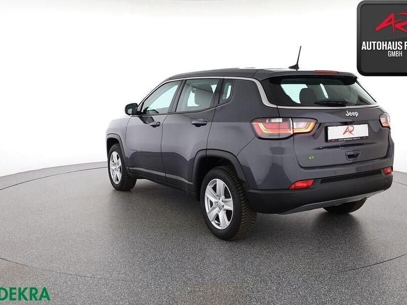 Gebraucht Jeep Compass Altitude 131 PS (96 kW) 2025 Graphit grau SUV