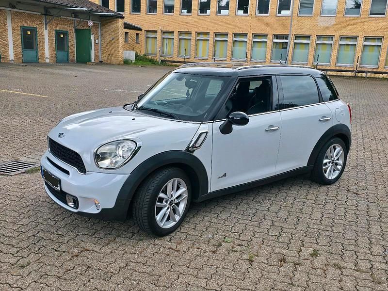 Weiß Gebraucht 2011 Mini Cooper S Countryman SUV | 9.250 € (Fairer Preis) - Bild 1/4