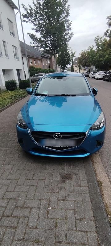 Blau Gebraucht 2018 Mazda 2 Kleinwagen | 9.500 € (Fairer Preis) - Bild 1/4