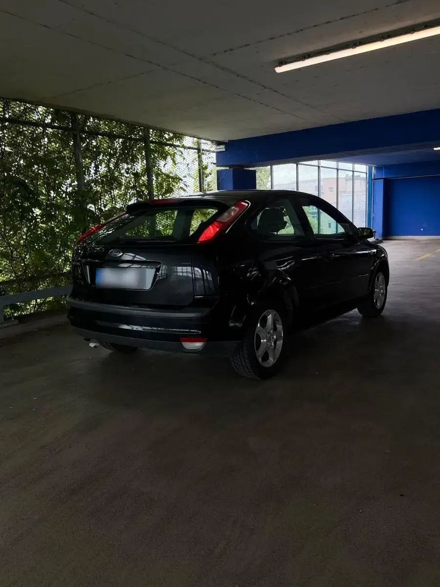 Gebraucht Ford Focus 80 PS (58 kW) 2007 Schwarz Kleinwagen