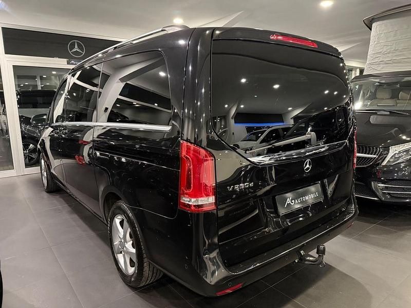 Gebraucht Mercedes V250 Edition 190 PS (139 kW) 2017 Schwarz Van / Kleinbus