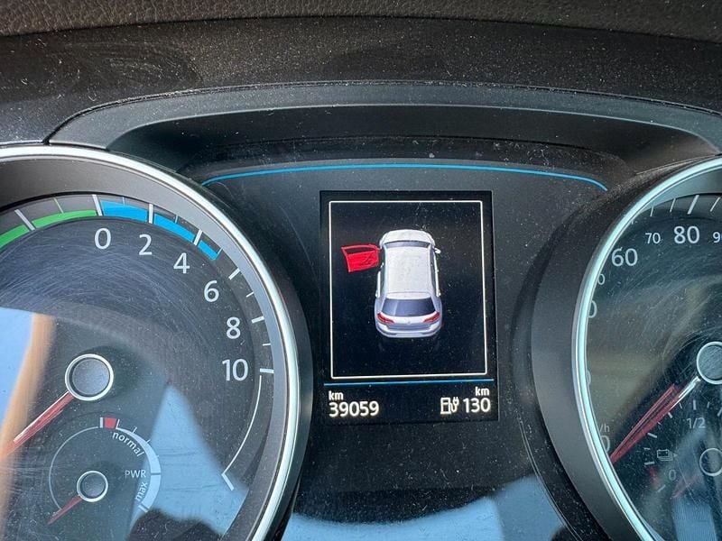 Gebraucht VW e-Golf 100 kW (136 PS) 2020 Weiß Kleinwagen