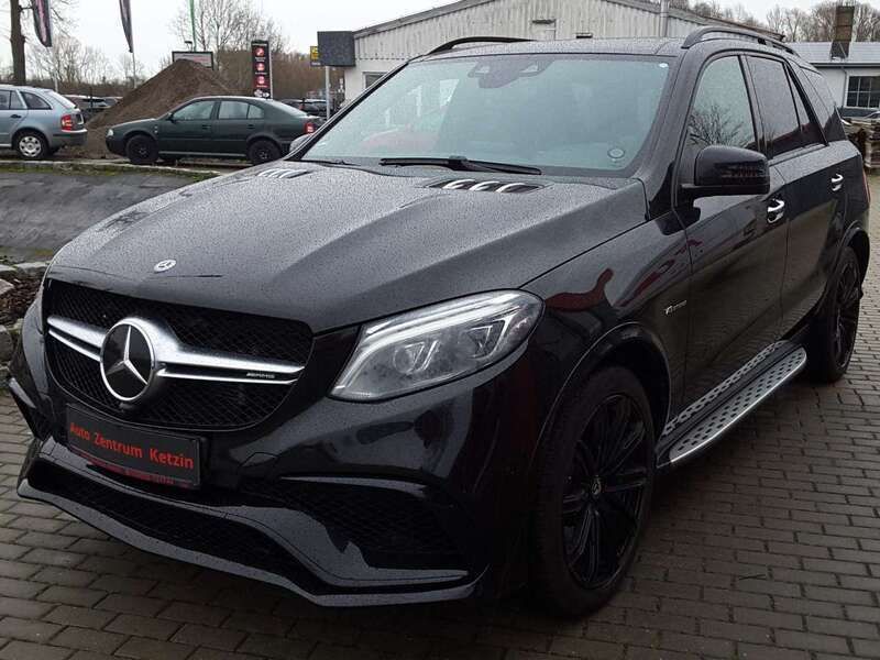 Schwarz Gebraucht 2018 Mercedes GLE63 AMG AMG SUV | 64.950 € - Bild 1/4