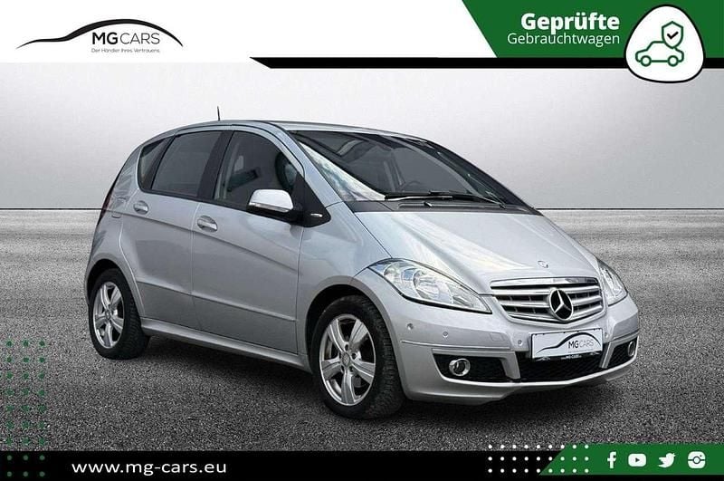Polarsilber Gebraucht 2012 Mercedes A180 Limousine | 6.950 € (Guter Preis) - Bild 1/4