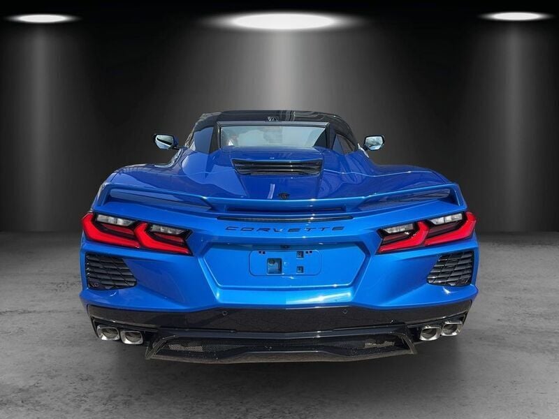 Gebraucht Corvette C8 481 PS (353 kW) 2024 Riptide blue Cabrio