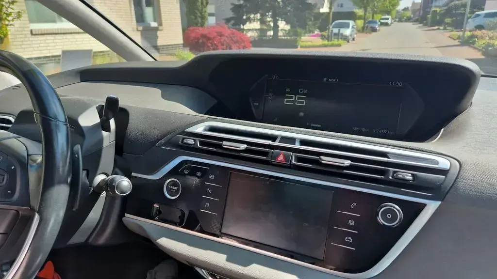 Gebraucht Citroën C4 SpaceTourer Shine 163 PS (119 kW) 2018 Silber Van / Kleinbus