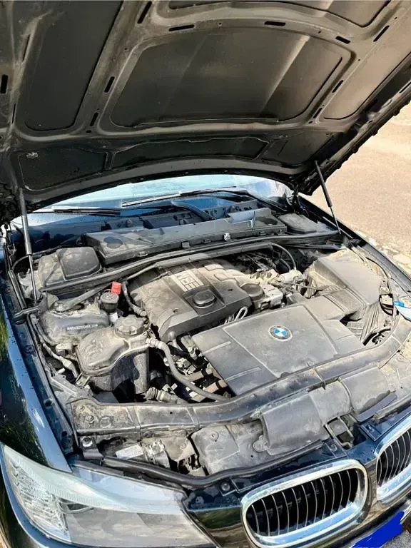 Brugt BMW 318 143 HK (105 kW) 2010 Sort Stationcar
