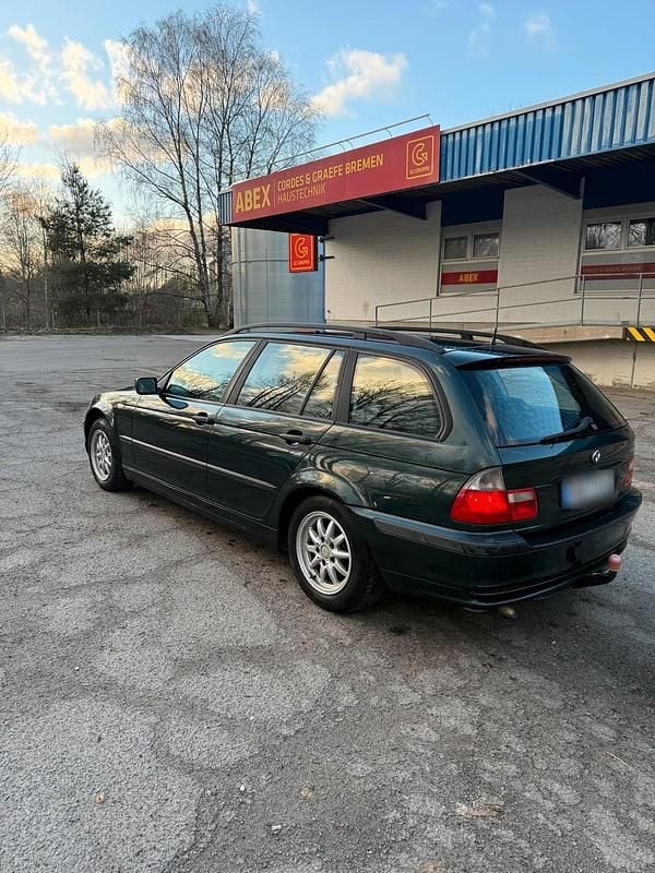 Gebraucht BMW 318 116 PS (85 kW) 2004 Grün Kombi