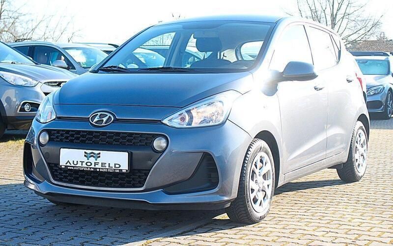 Grau Gebraucht 2018 Hyundai i10 Kleinwagen | 6.950 € (Guter Preis) - Bild 1/4