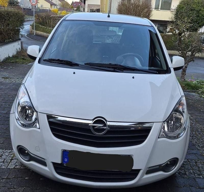 Gebraucht Opel Agila Edition 86 PS (63 kW) 2010 Weiß Kleinwagen