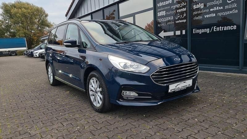 Blau Gebraucht 2021 Ford Galaxy Trend Van / Kleinbus | 15.990 € (Superpreis) - Bild 1/4